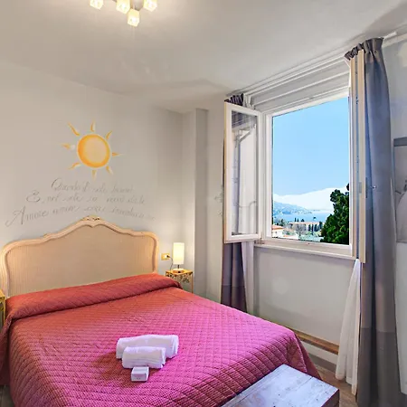 Casa Priscilla * Saló