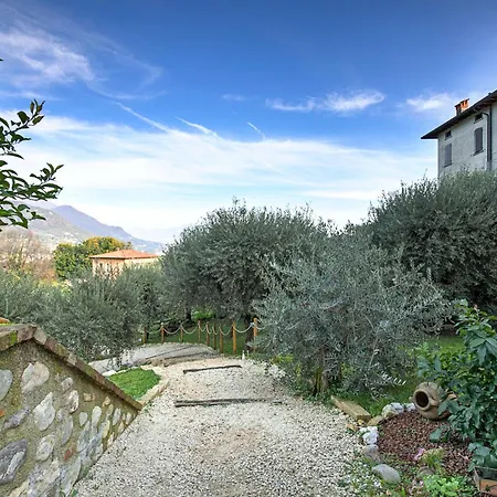 Priscilla House * Salò