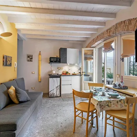 Priscilla House Appartement Salò